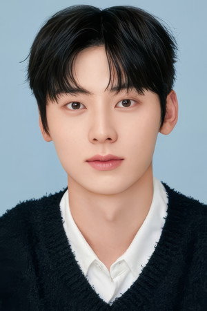 Min-Hyun Hwang